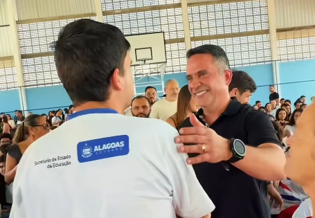 Paulo Dantas inaugura escola em Coité do Nóia e amplia rede estadual de ensino