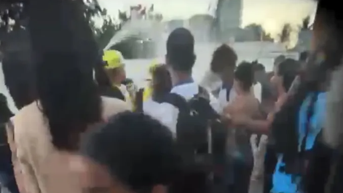 Pais denunciam spray de pimenta contra alunos na saída de escola em AL