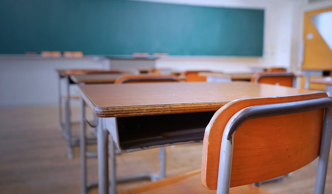 Pesquisa mostra que 96% das escolas suspenderam aulas presenciais em Maceió