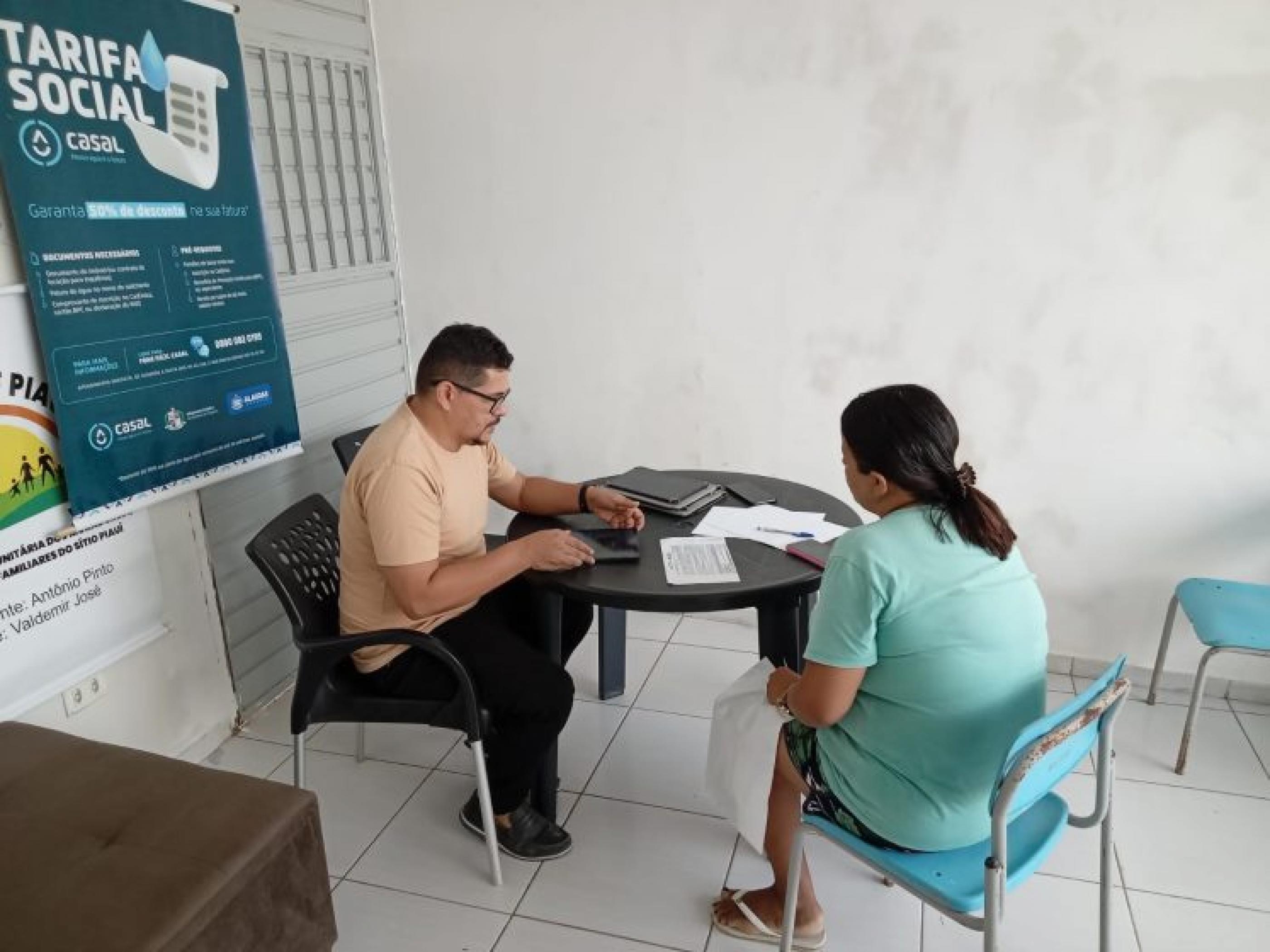 Tarifa Social: famílias de baixa renda participam de ação de cadastramento em Arapiraca
