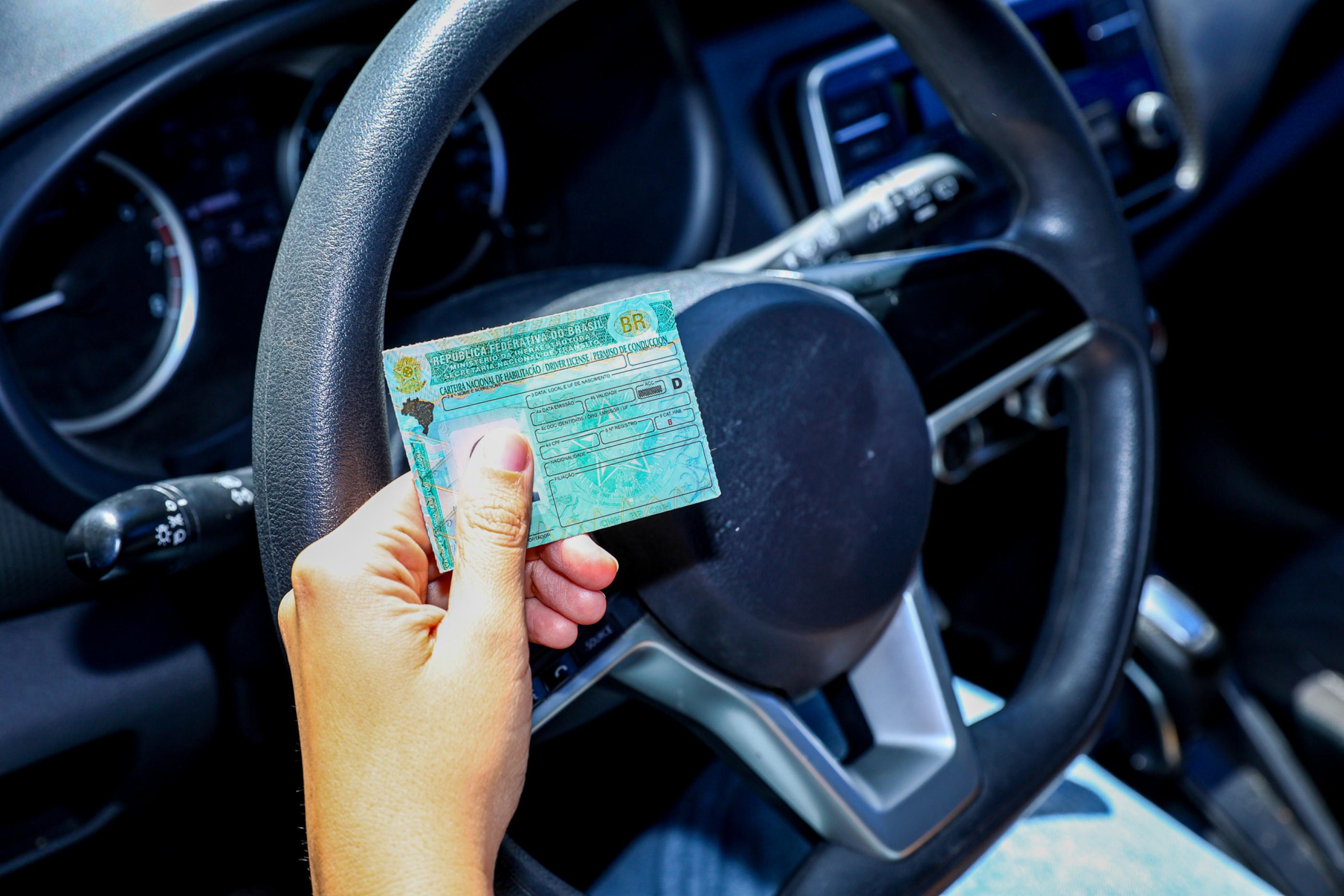 Detran Alagoas moderniza sistema e torna digital o encerramento da 1ª CNH