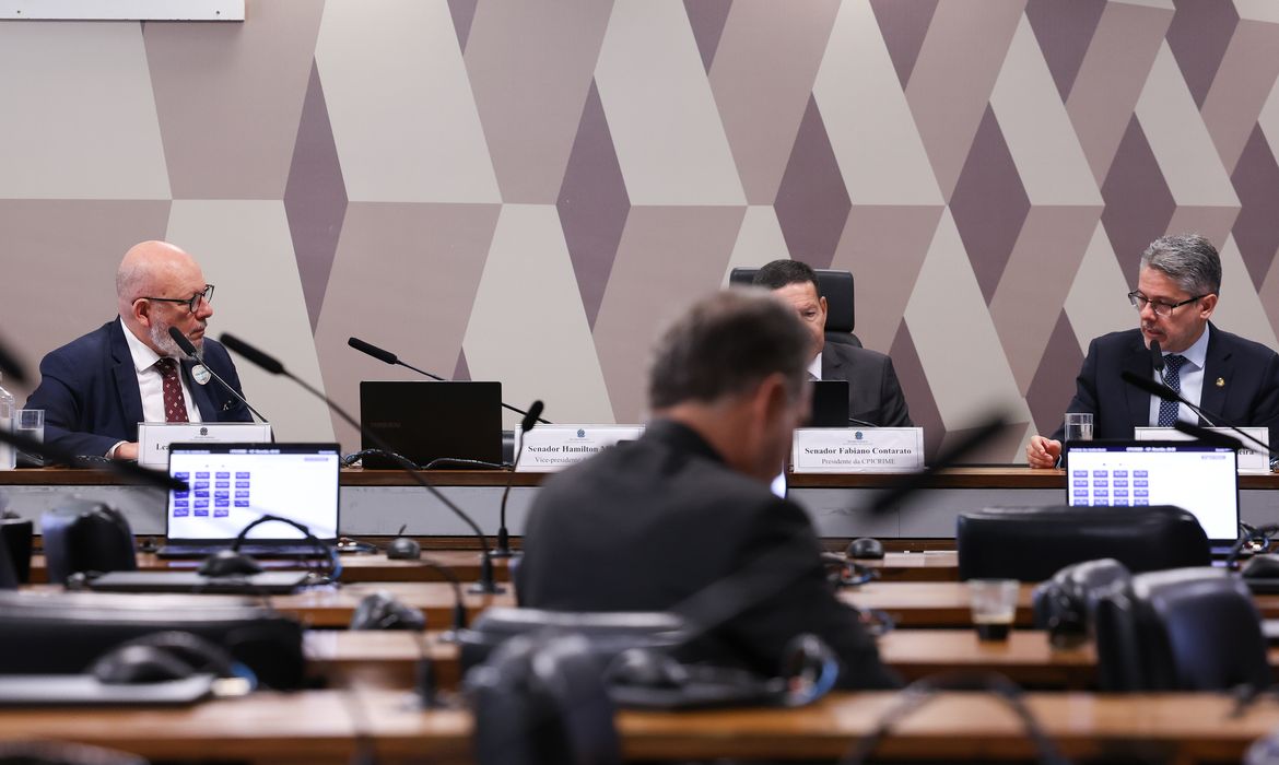 CPI do Crime Organizado convoca Ibaneis Rocha, Cláudio Castro e Campos Neto