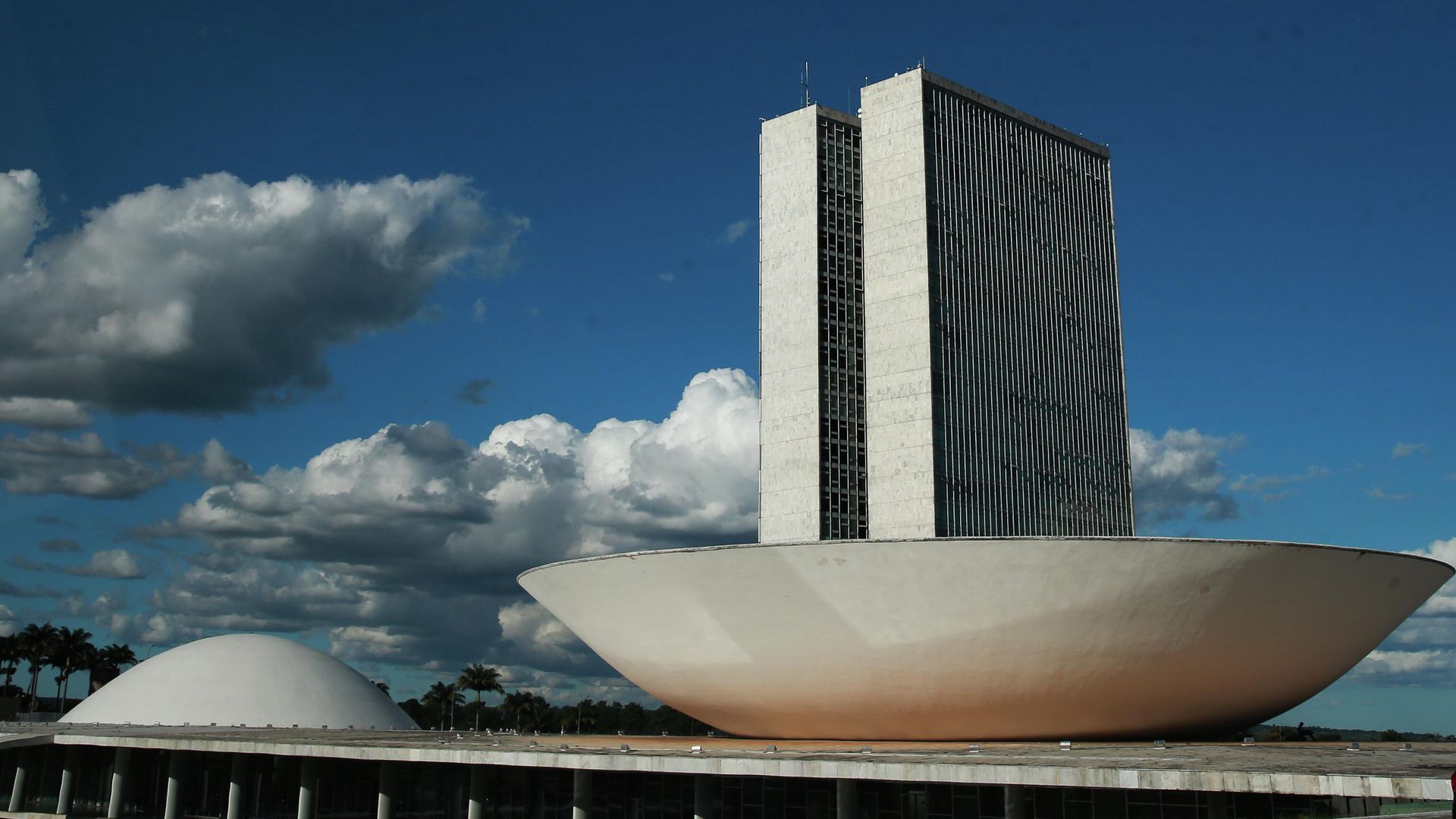 Câmara nega repasses de emendas irregulares por políticos sem mandato ao STF
