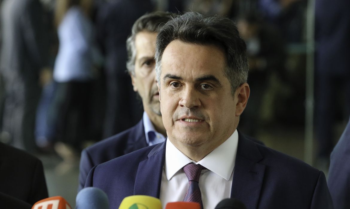 Mesada e viagens: PF aponta vantagens ilícitas a Ciro Nogueira