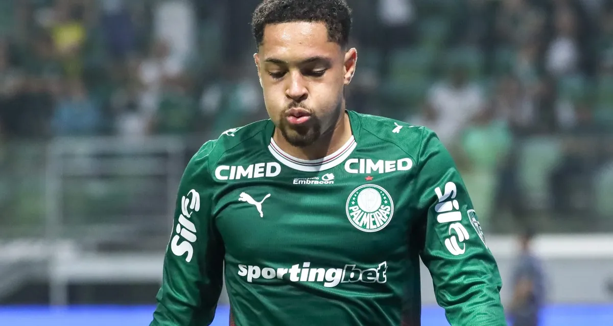 Abel cobra Vitor Roque no Palmeiras: “Não está em boa forma”