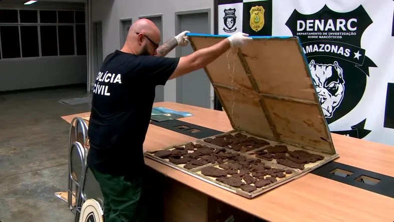 Polícia apreende 40 quilos de “cocaína negra” em mansão em Manaus