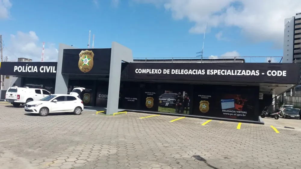 Furto de transformador deixa complexo de delegacias no escuro e paralisa serviços