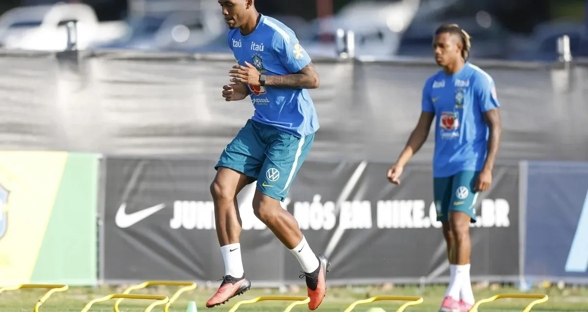 Ancelotti comanda primeiro treino da Seleção com 14 jogadores na Austrália