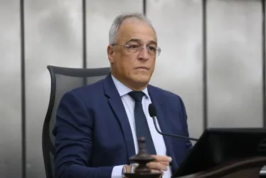 Com ida de Bruno ao TC, Galba Novaes assume em definitivo vaga na ALE