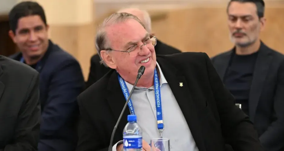 Conselheiros e sócios pedem impeachment de Osmar Stabile no Corinthians