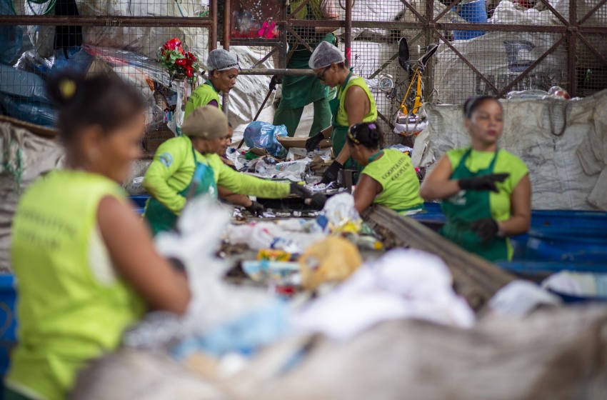 Cooperativas recolhem mais de mil toneladas de recicláveis em oito meses