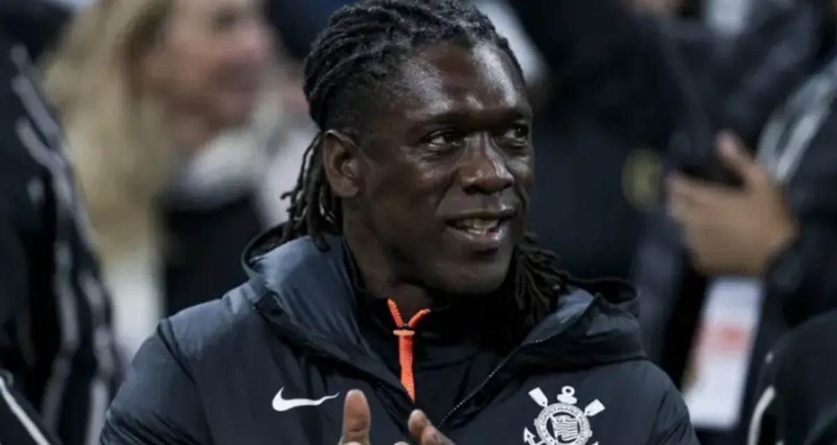 Corinthians busca acordo com Diniz para ter Seedorf no jogo de sábado