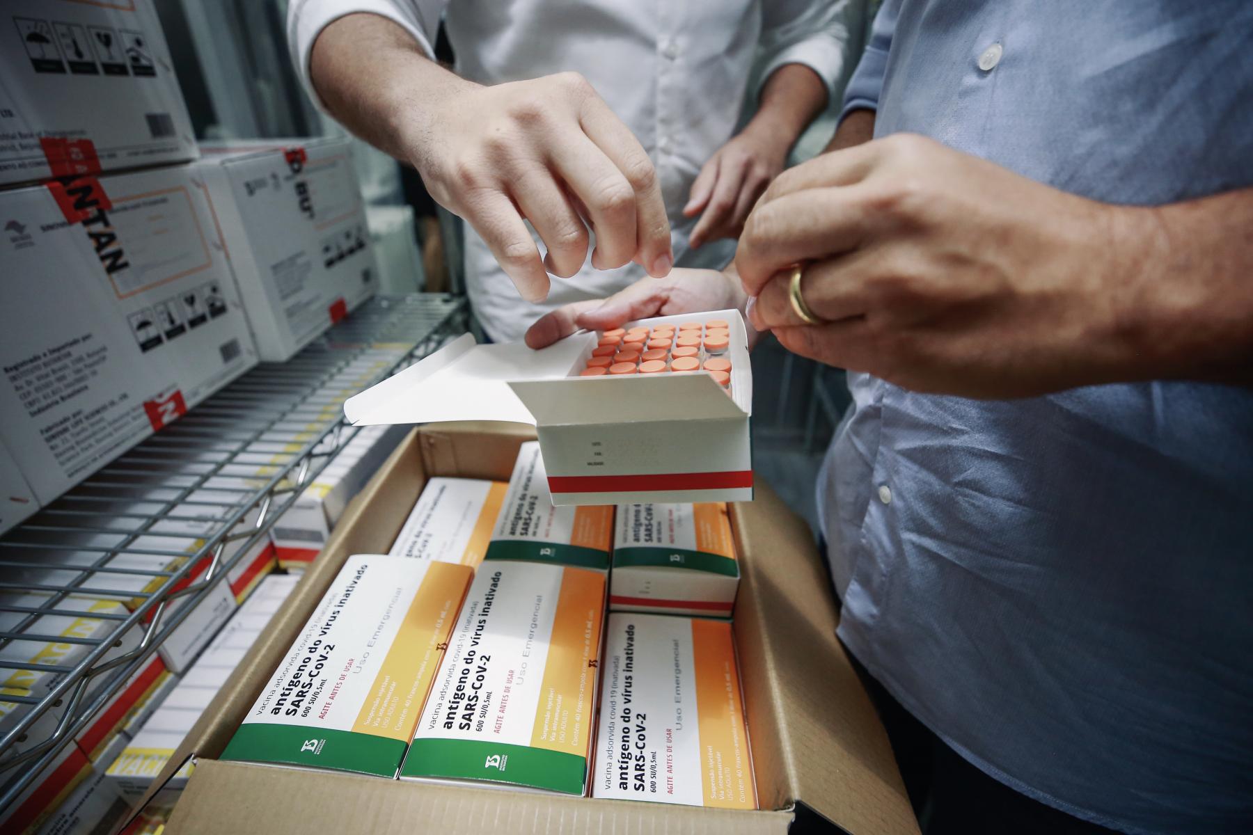Alagoas recebe mais 141 mil doses de vacinas contra Covid-19 nesta segunda (20)