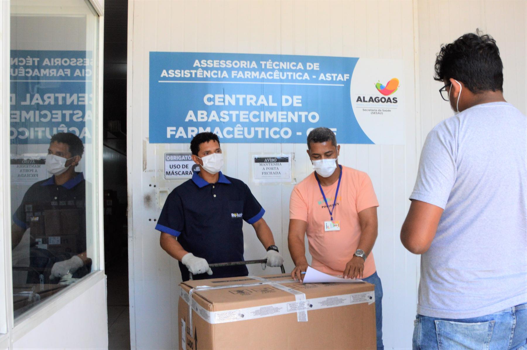 Governo inicia distribuição de 150 mil testes rápidos para municípios alagoanos