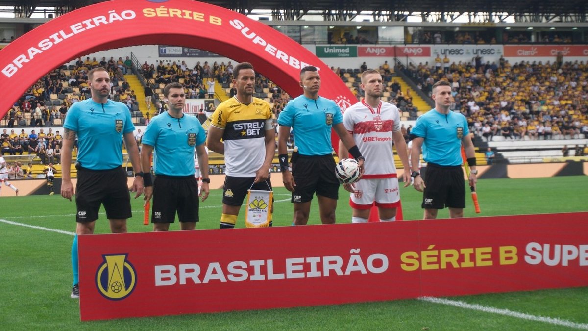 CRB protocola representação contra árbitro e cobra suspensão de escalação em jogos do clube