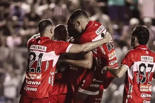 CRB visita o Avaí em busca de vitória para encostar no G-6