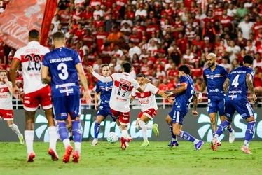 CRB pressiona, mas para no Fortaleza e dá adeus à Copa do Brasil