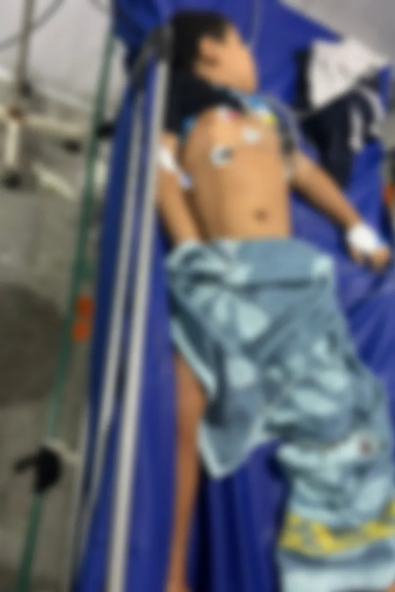 Criança de 6 anos é baleada em ataque contra residência no Jacintinho, em Maceió
