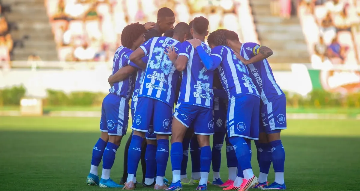 CSA tem baixas, mas Moacir Júnior recebe reforços para jogo decisivo