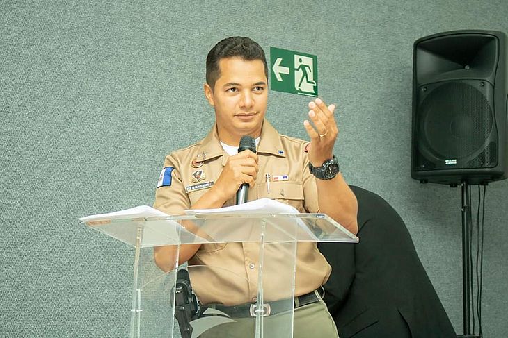 Associação diz que número de PMs que não se vacinou contra a Covid-19 é 'insignificante'