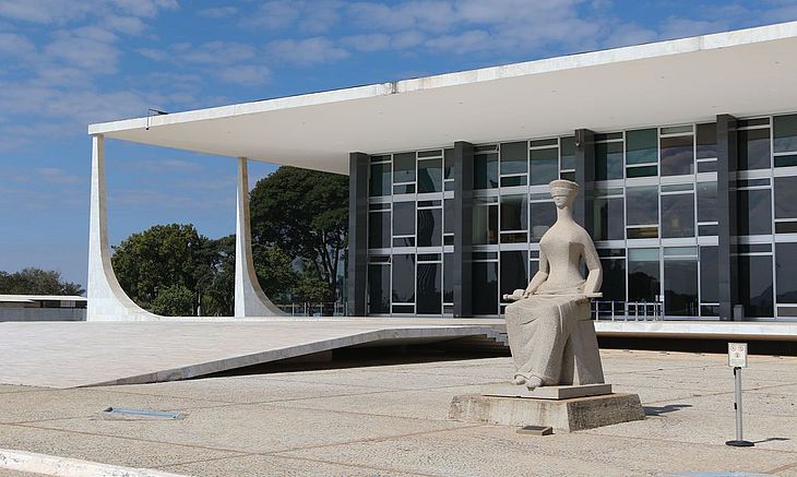 Ministro Dias Toffoli solicita mais tempo para análise sobre prisão especial para quem tem diploma universitário