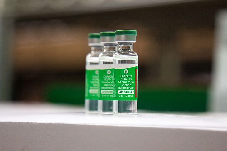 Alagoas recebe hoje (16) mais de cem mil doses de vacinas contra Covid-19