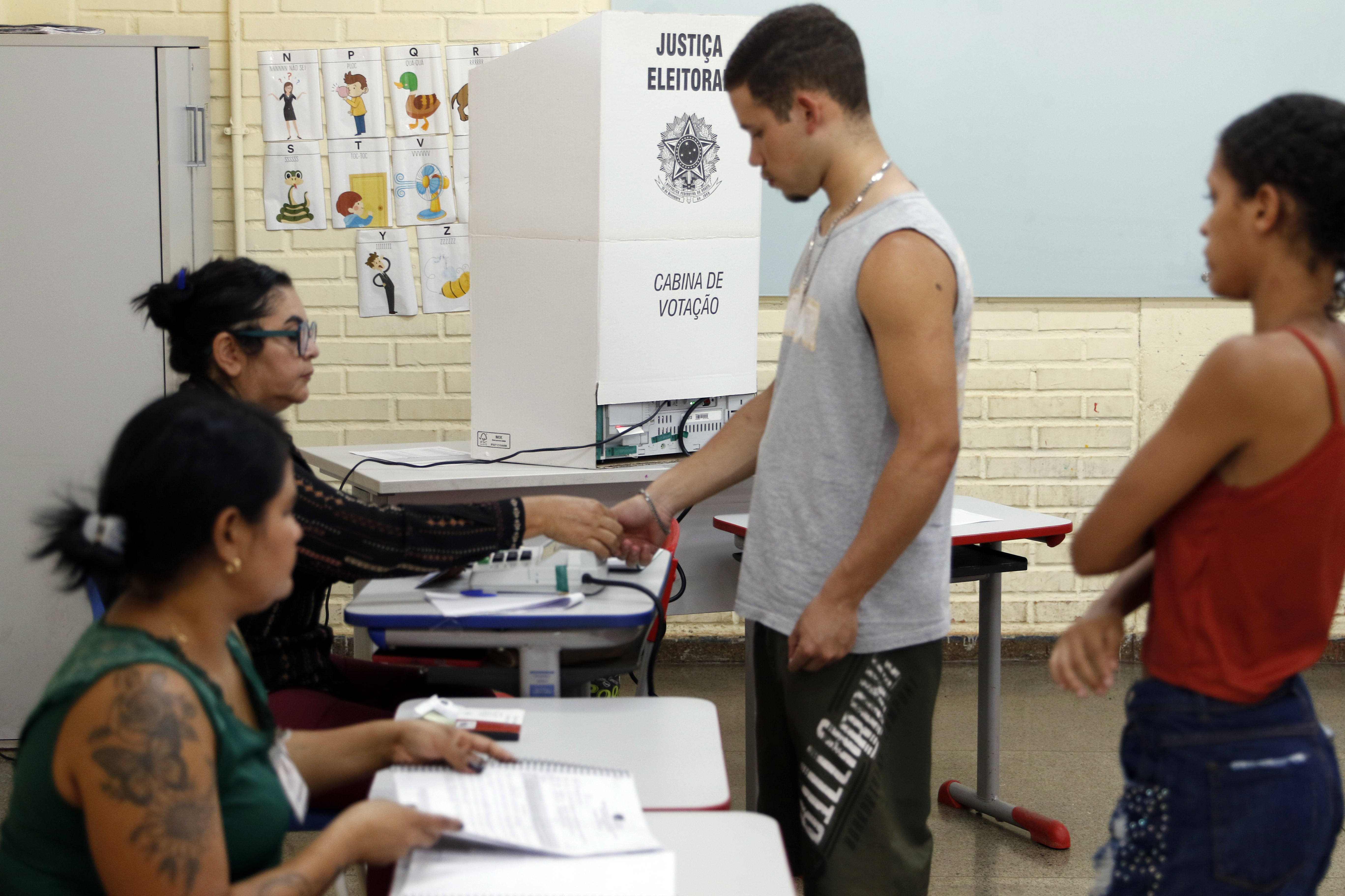 Com envelhecimento da população, eleitorado jovem recua 22% em 16 anos
