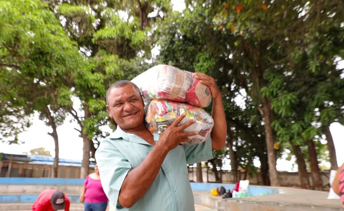 Natal Barriga Cheia distribui 7 mil cestas básicas e atende famílias em vulnerabilidade em Pilar