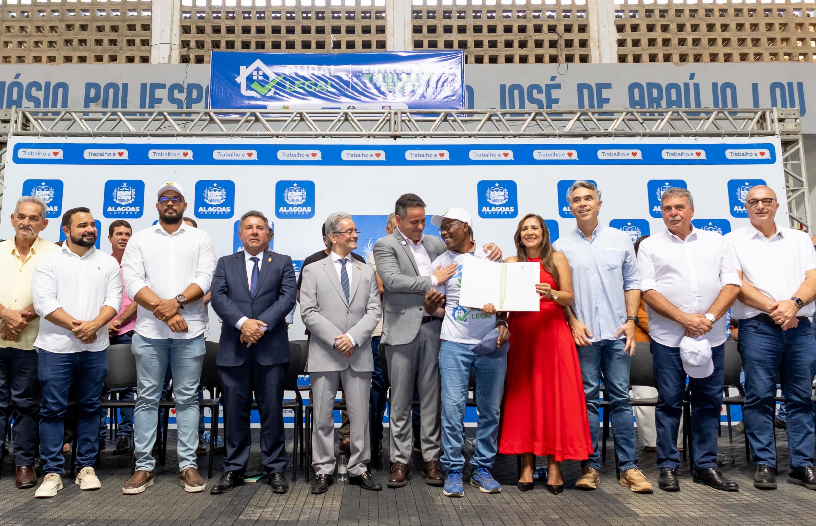 Governo de Alagoas e TJ/AL realizaram entrega de mais de 600 títulos de terra