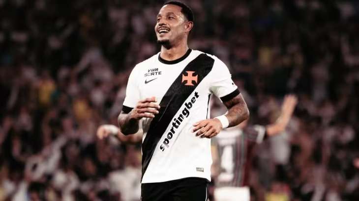 “Mereceu tomar uns tiros mesmo”, escreveu jogador do Vasco sobre vítima