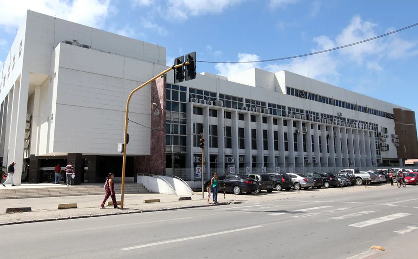 Mãe acusada de tentar matar filho de 10 meses vai a júri