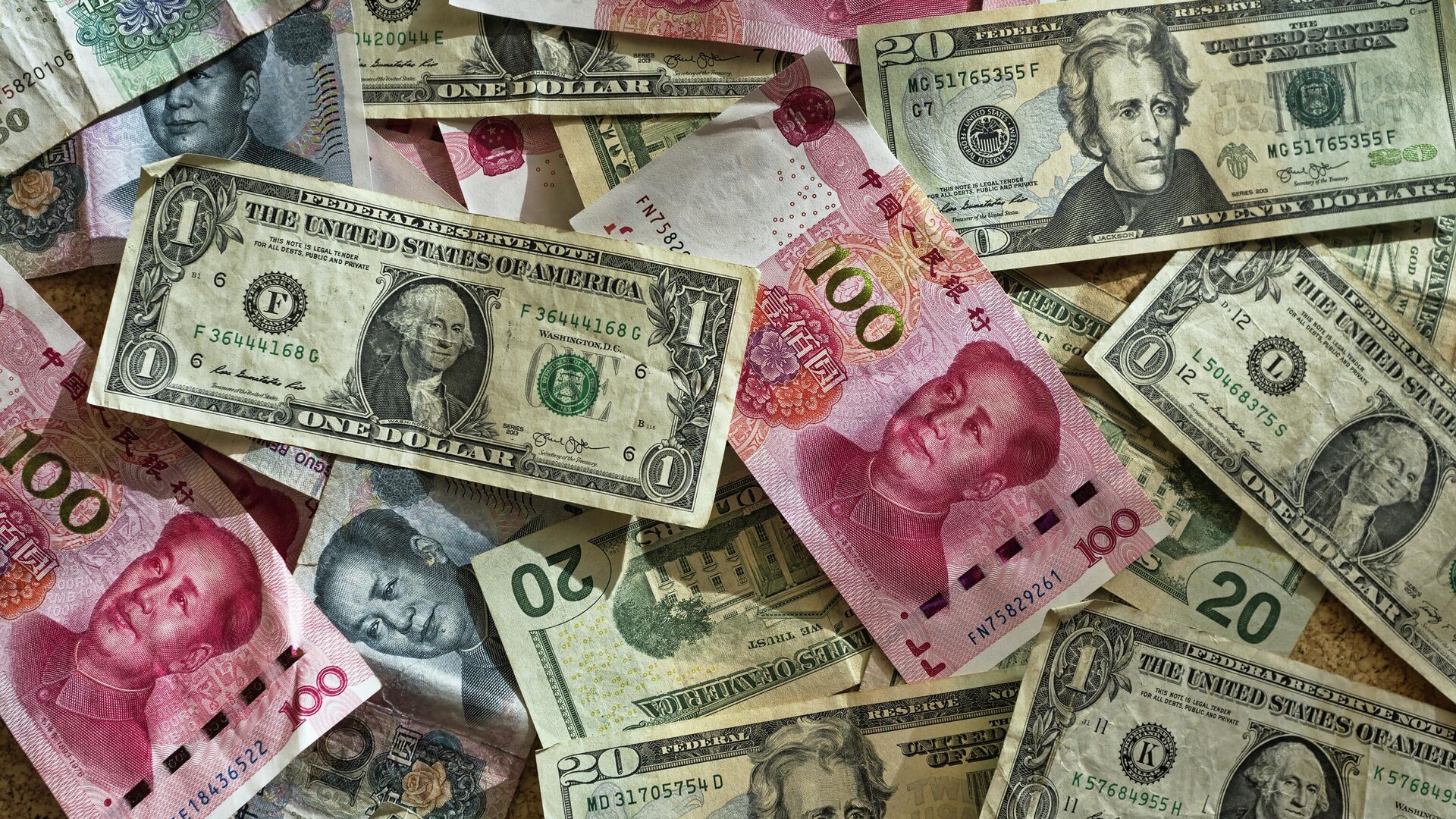 EUA e China estão em disputa comercial, mas se mantêm abertos ao diálogo