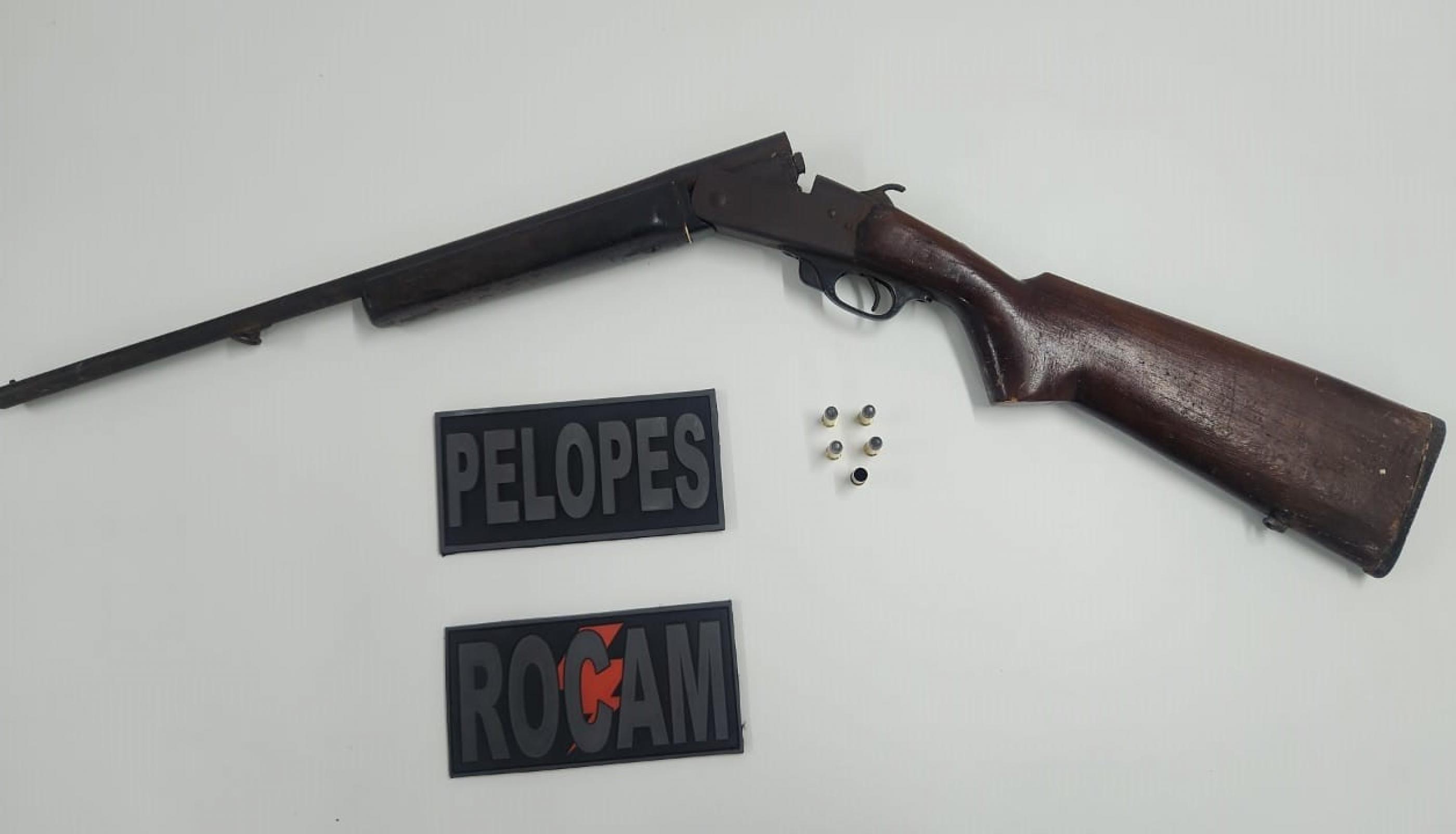 PM prende dois homens e arma de fogo em Arapiraca e Santana do Ipanema