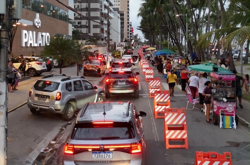 Prefeitura instala sinalização e avança no ordenamento da Rua Aberta