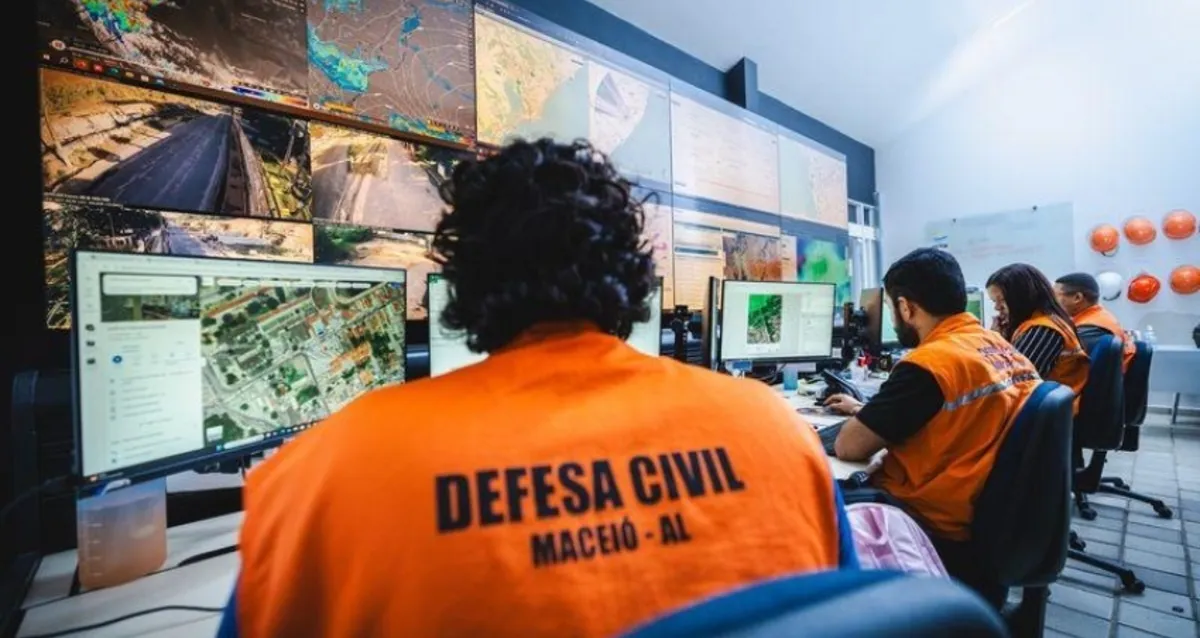 Defesa Civil orienta população de Maceió sobre ventos fortes até domingo