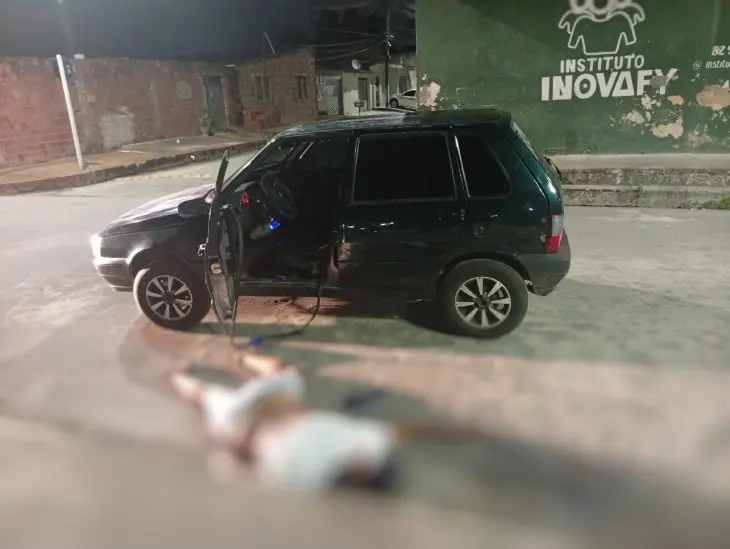 Jovem é morto a tiros enquanto dirigia no Conjunto Denisson Menezes, em Maceió