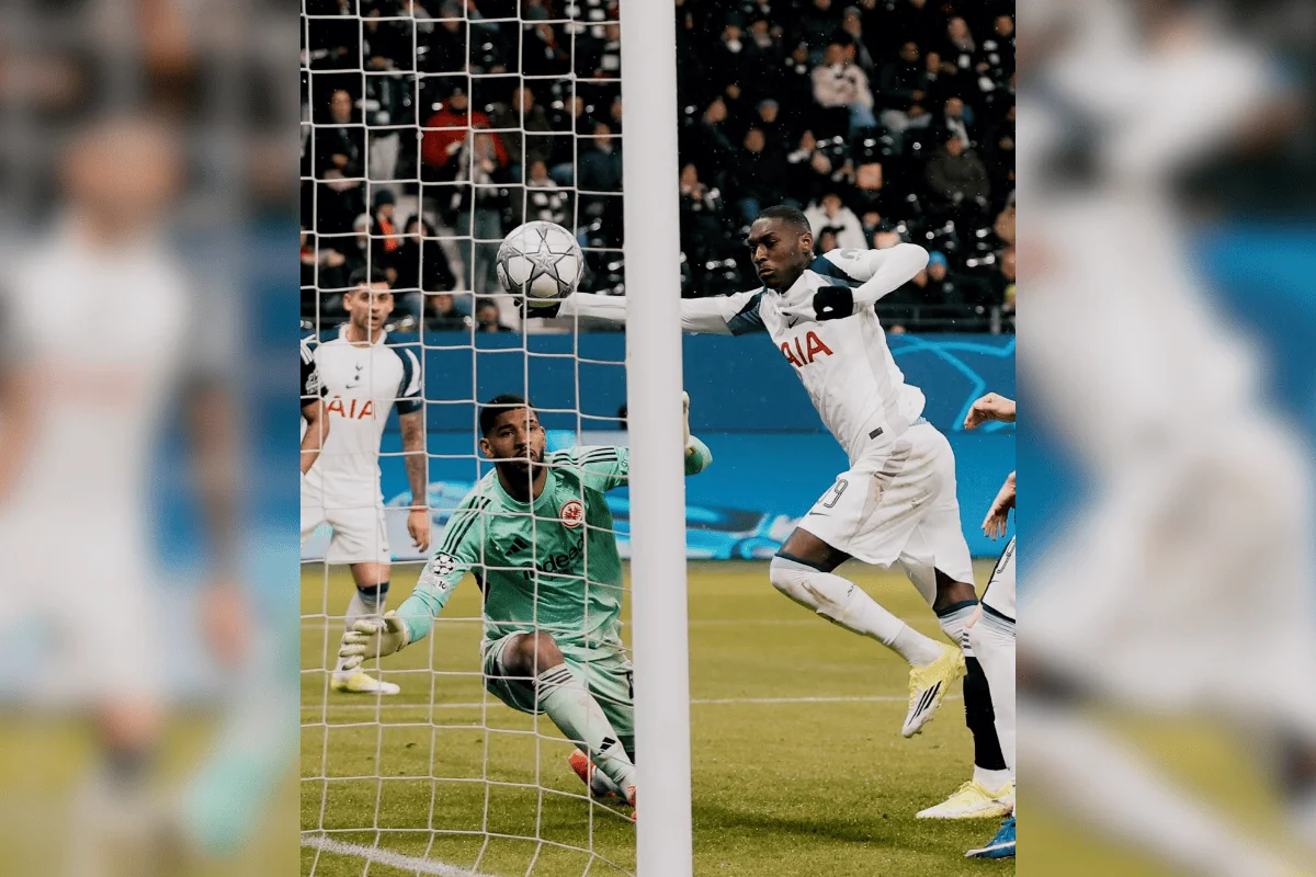 Clube europeu é punido após cânticos nazistas em arquibancada