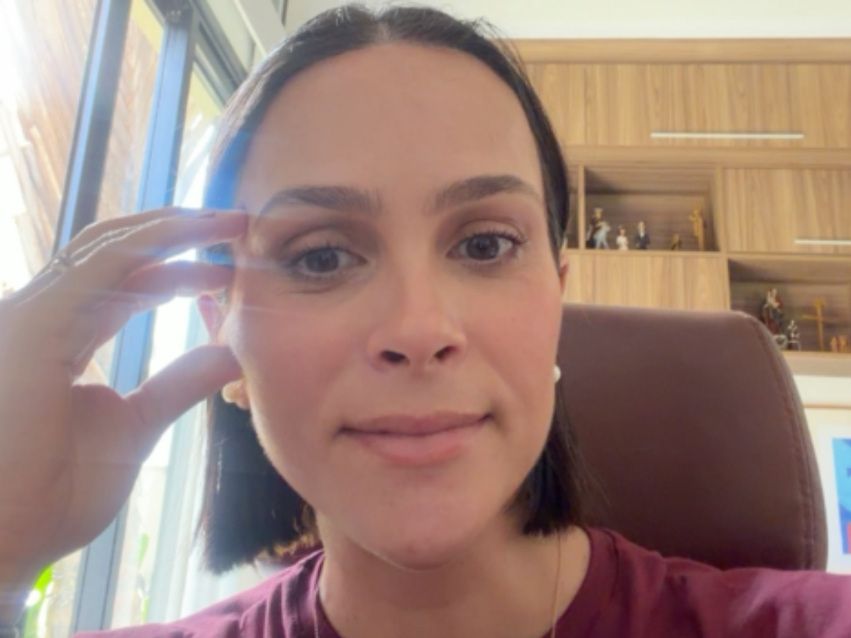 Letícia Cazarré reage a acusação de negligência após anunciar 7ª gravidez