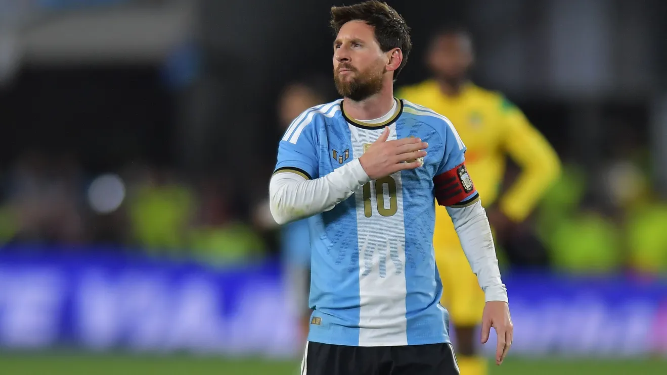 Messi se emociona no adeus à Argentina após vitória por 3 a 0 sobre Benim