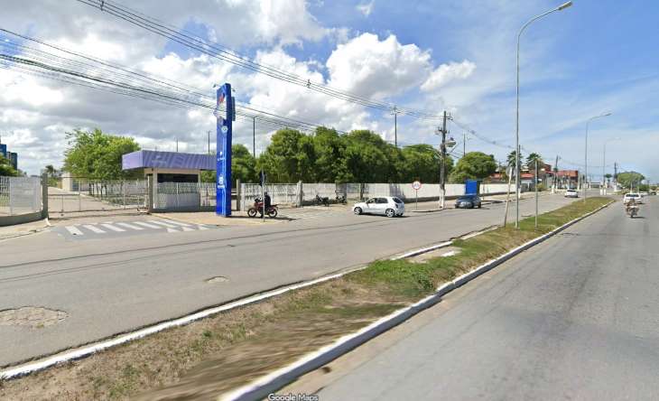 Homem é baleado em atentado a tiros perto do pátio do Detran em Maceió