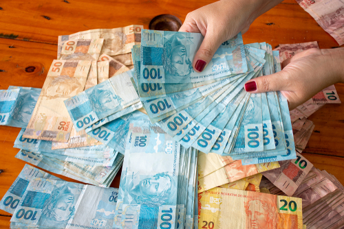 Golpe milionário é frustrado após acusado tentar sacar R$ 1 milhão