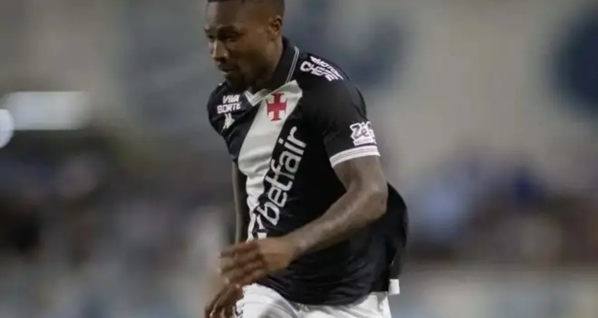Vasco libera Loide Augusto após retorno de empréstimo da Turquia