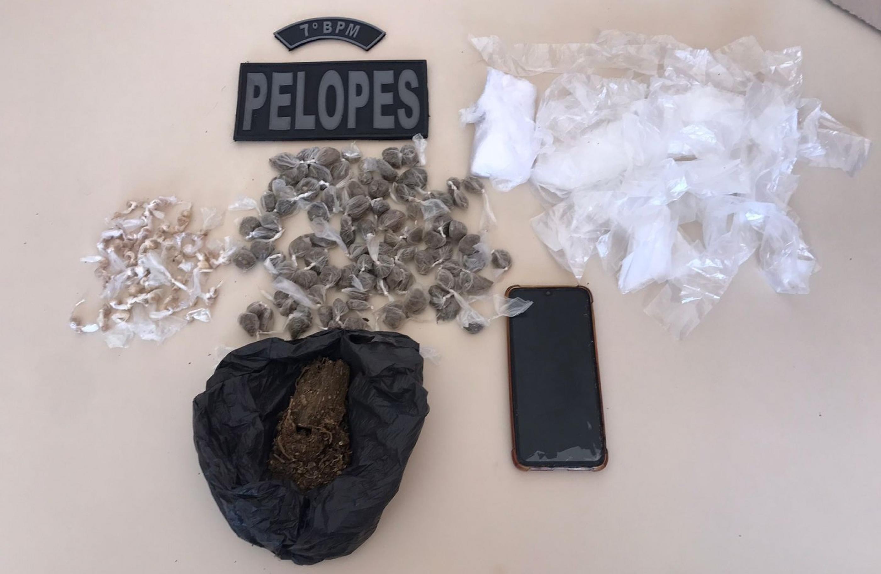 Dois suspeitos de tráfico de drogas são presos no Sertão de Alagoas