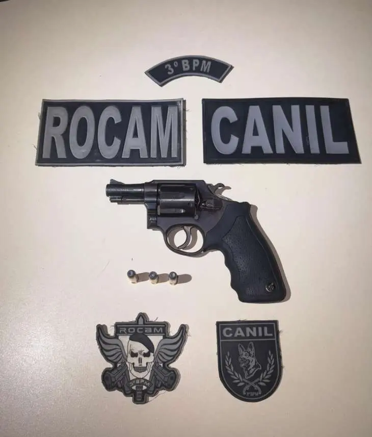 Suspeito de homicídio é encontrado escondido em caixa-d’água em AL