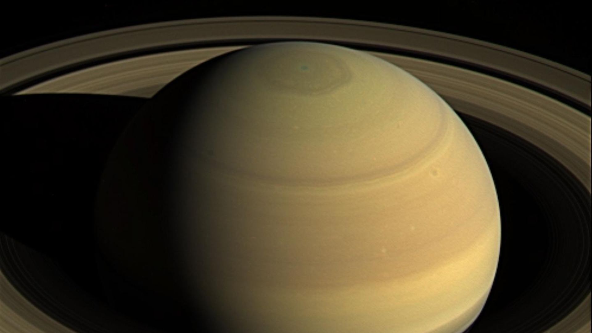 Astrônomos descobrem decágono atmosférico no polo sul de Saturno