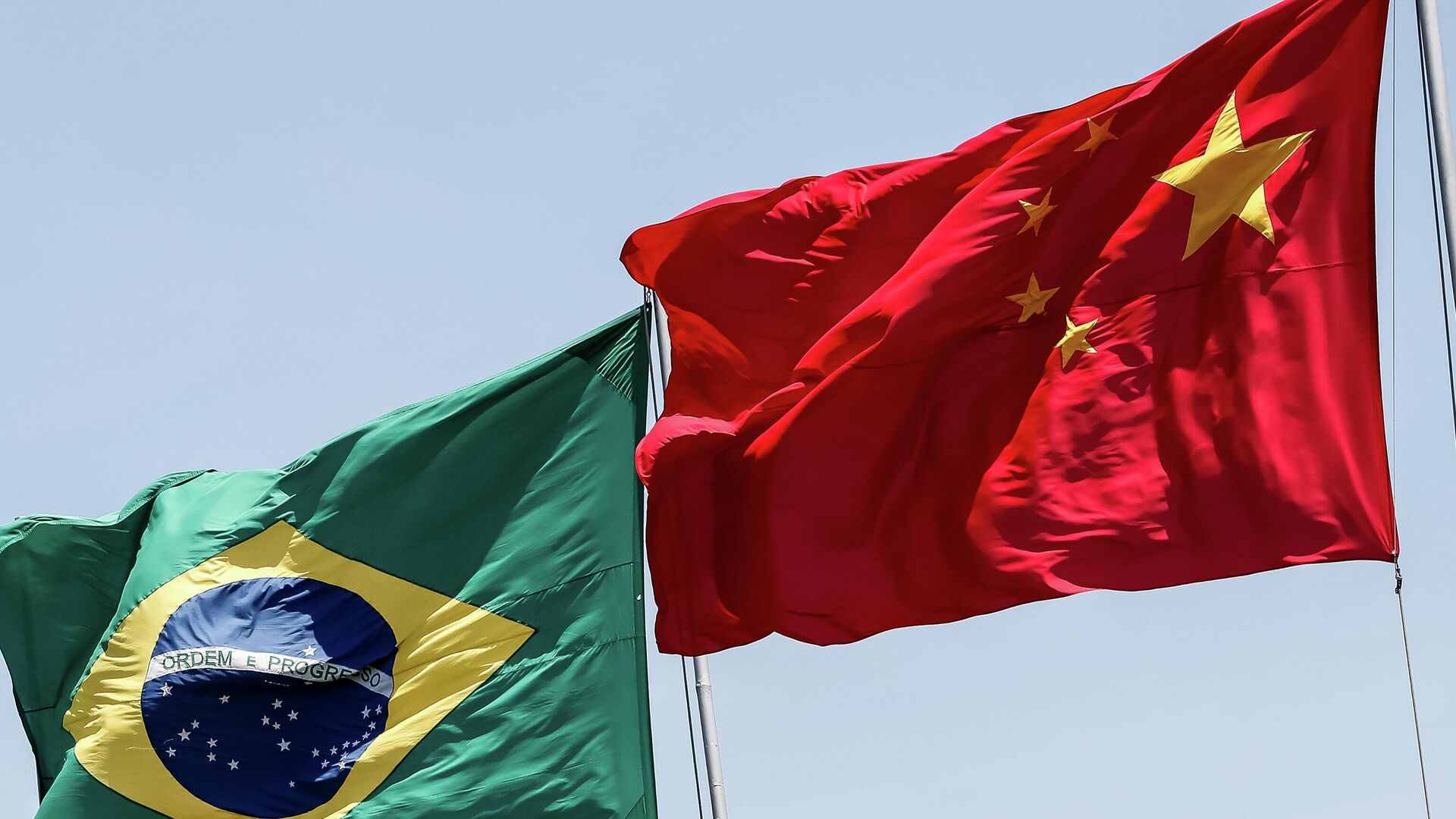 Brasil registra recorde histórico nas vendas de petróleo à China
