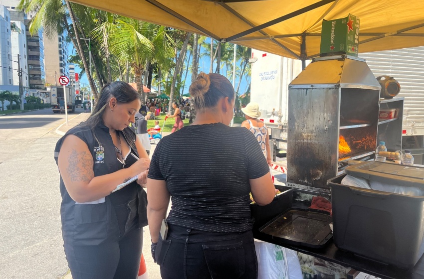 Semsc orienta ambulantes sobre ocupação irregular na Rua Aberta
