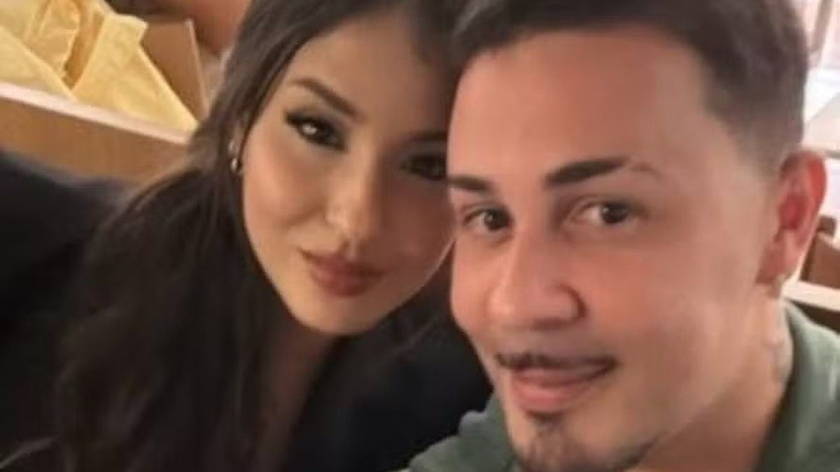 Carlinhos Maia nega ter “virado hétero” e pede fim de ataques a influenciadora