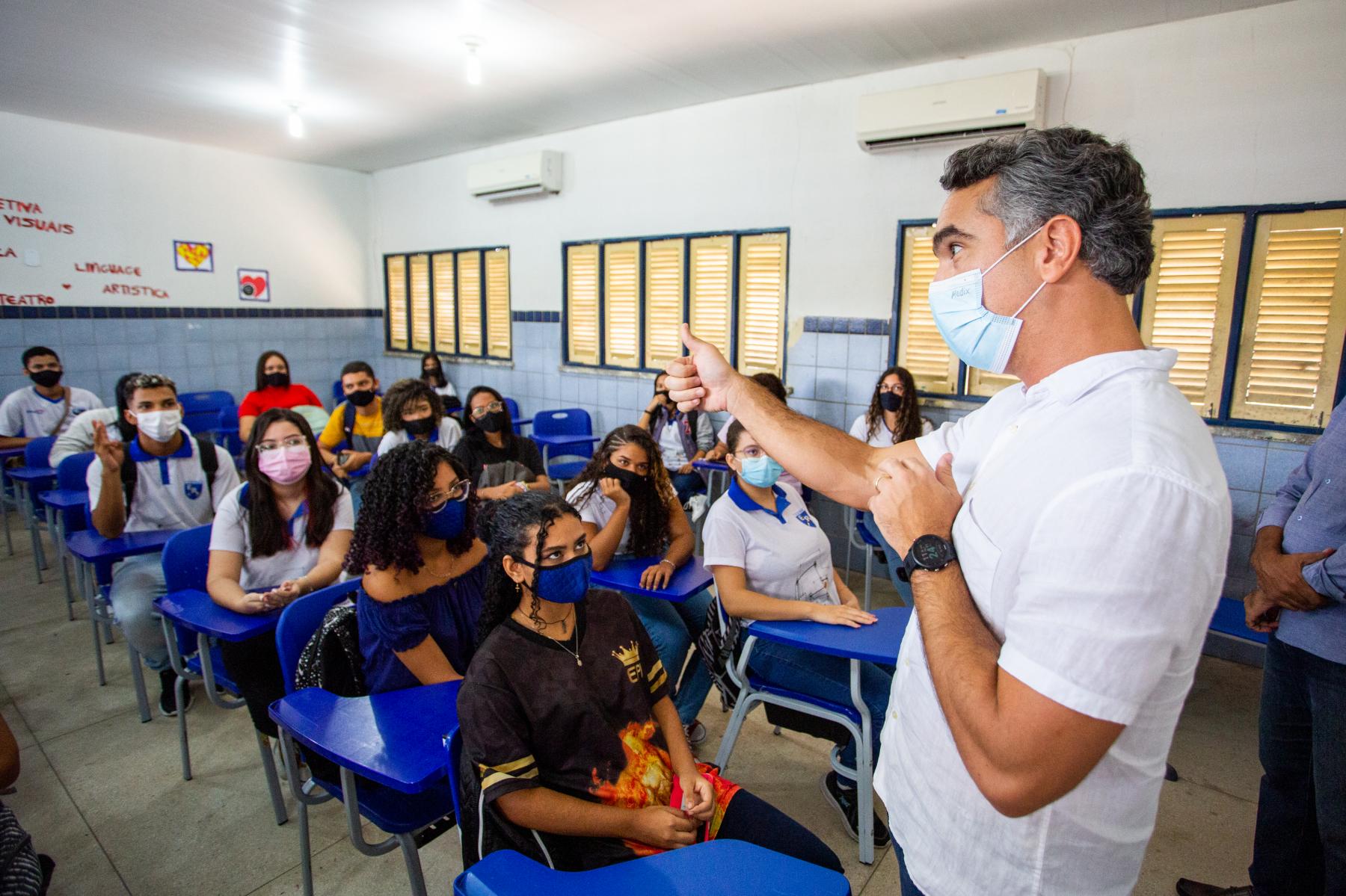Educação implementa novo ensino médio após investimento na formação de professores e gestores escolares