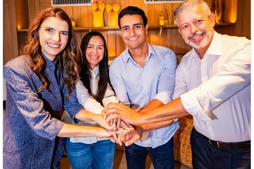 Efeito Lira: JHC chega a 13 prefeitos; os outros 89 ficam com Renan Filho
